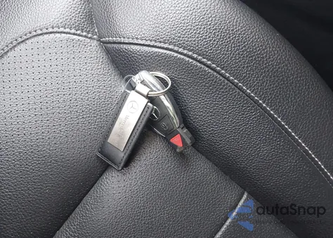 2015 Mercedes-Benz Ml 350 4Matic z USA, uszkodzony, nr VIN 4JGDA5HB1FA506811